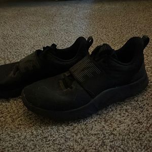 nike shoes. Size  US 8.5